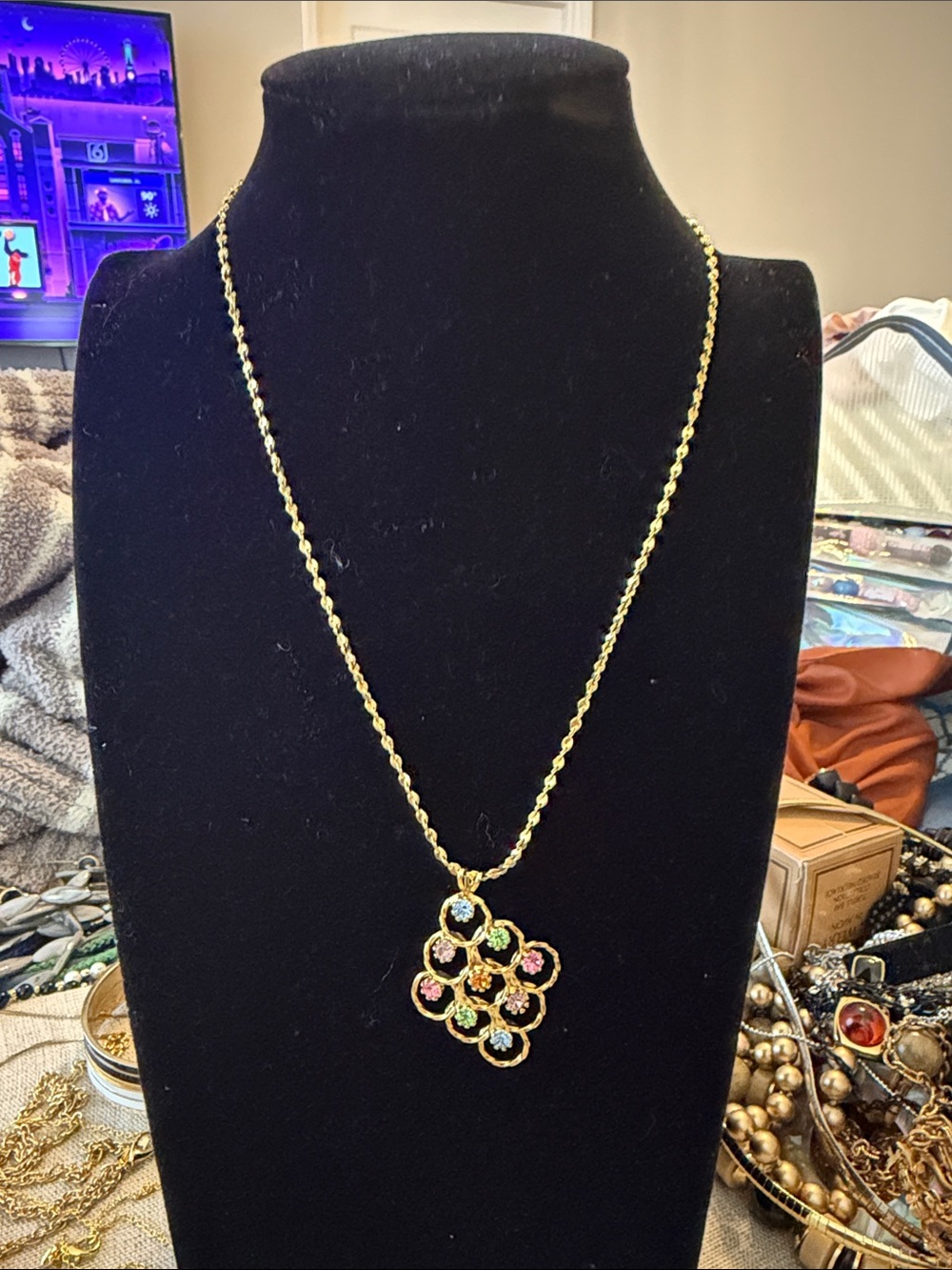 Gold Multi-Gem Cluster Pendant Necklace - Unbranded
